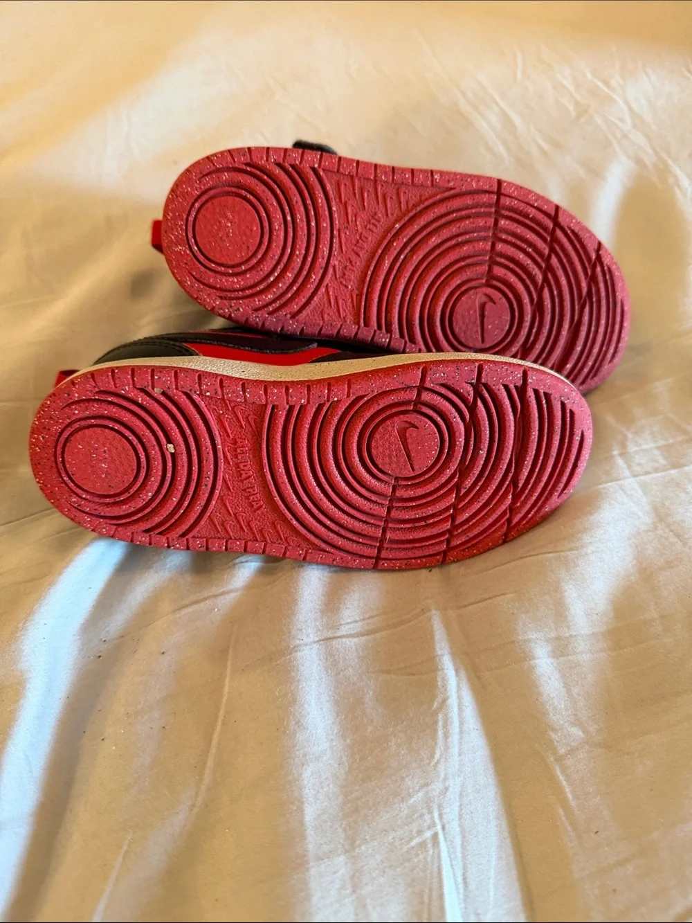 Nike bold red
